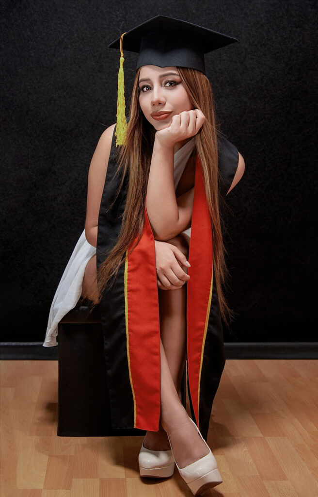 Sesión de fotos de graduación en Lima — Shima Estudio, Barranco